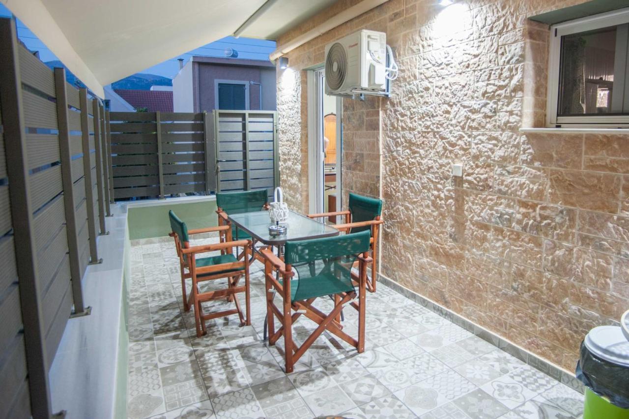 A Central Apartment อาร์กอสโตลี ภายนอก รูปภาพ